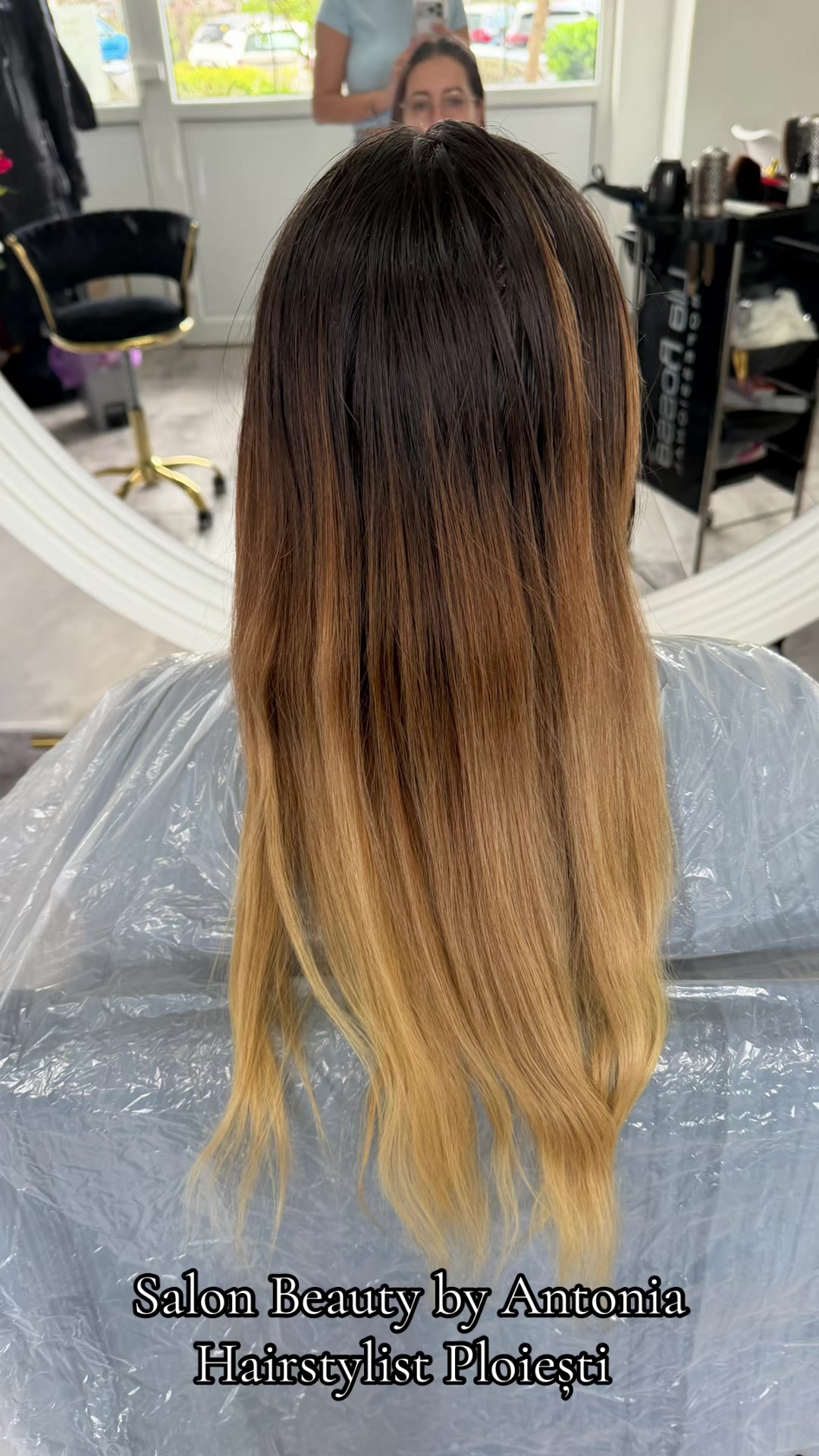 @Antonia - Hairstylist