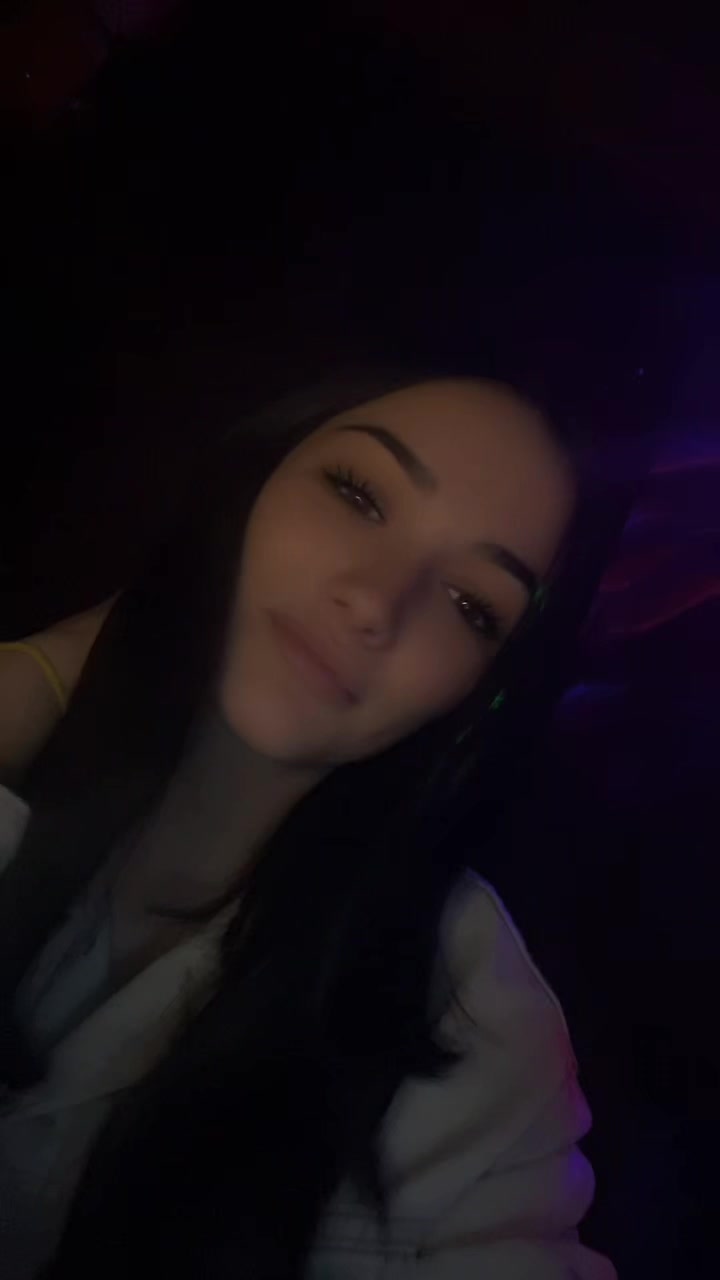 @deeutza🤭