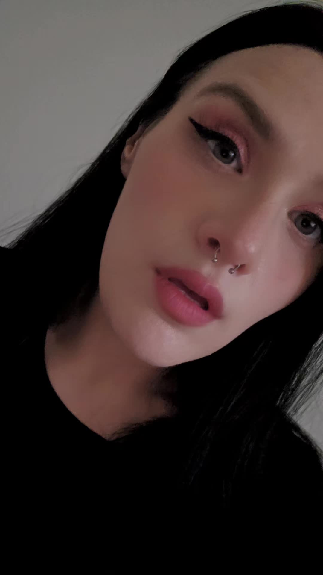 @𝕏𝕩_𝔾𝕠𝕠𝕕𝔾𝕚𝕣𝕝_𝕩𝕏