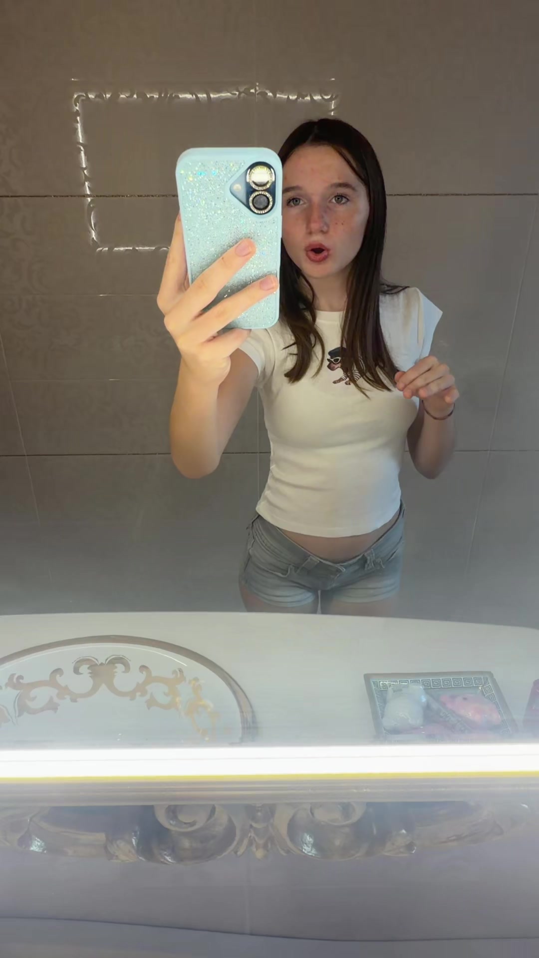 @Alessandra3
