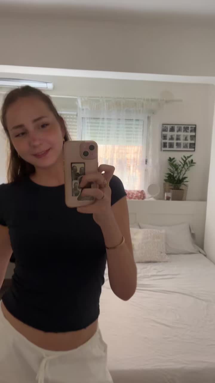 @nikoletaa