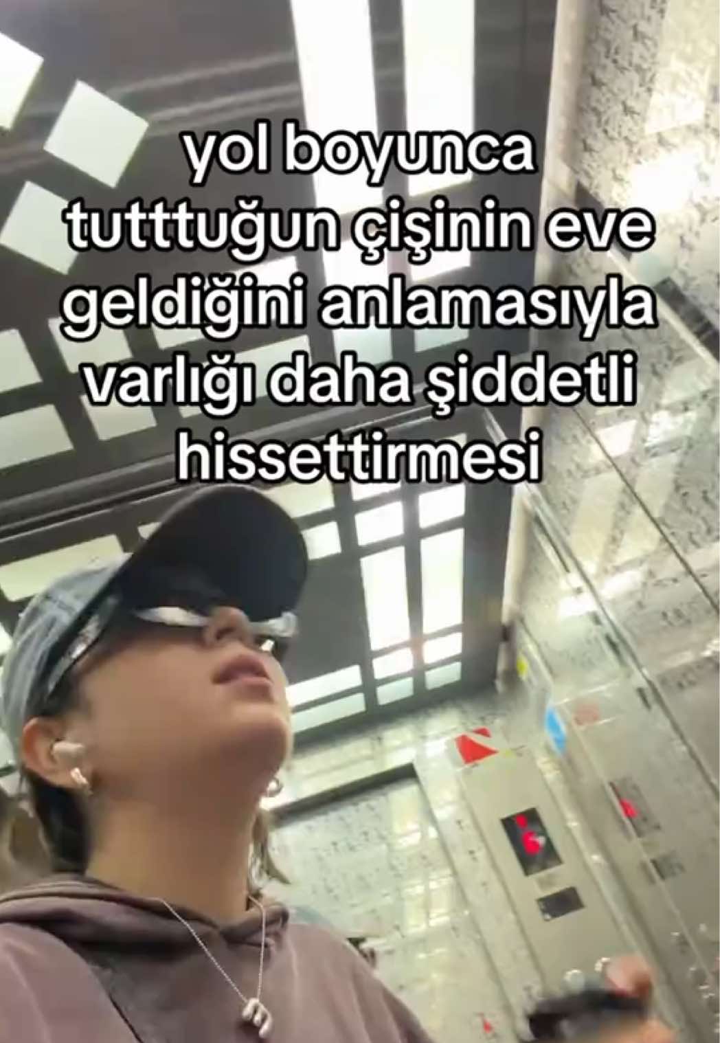 @Elif Uluğ