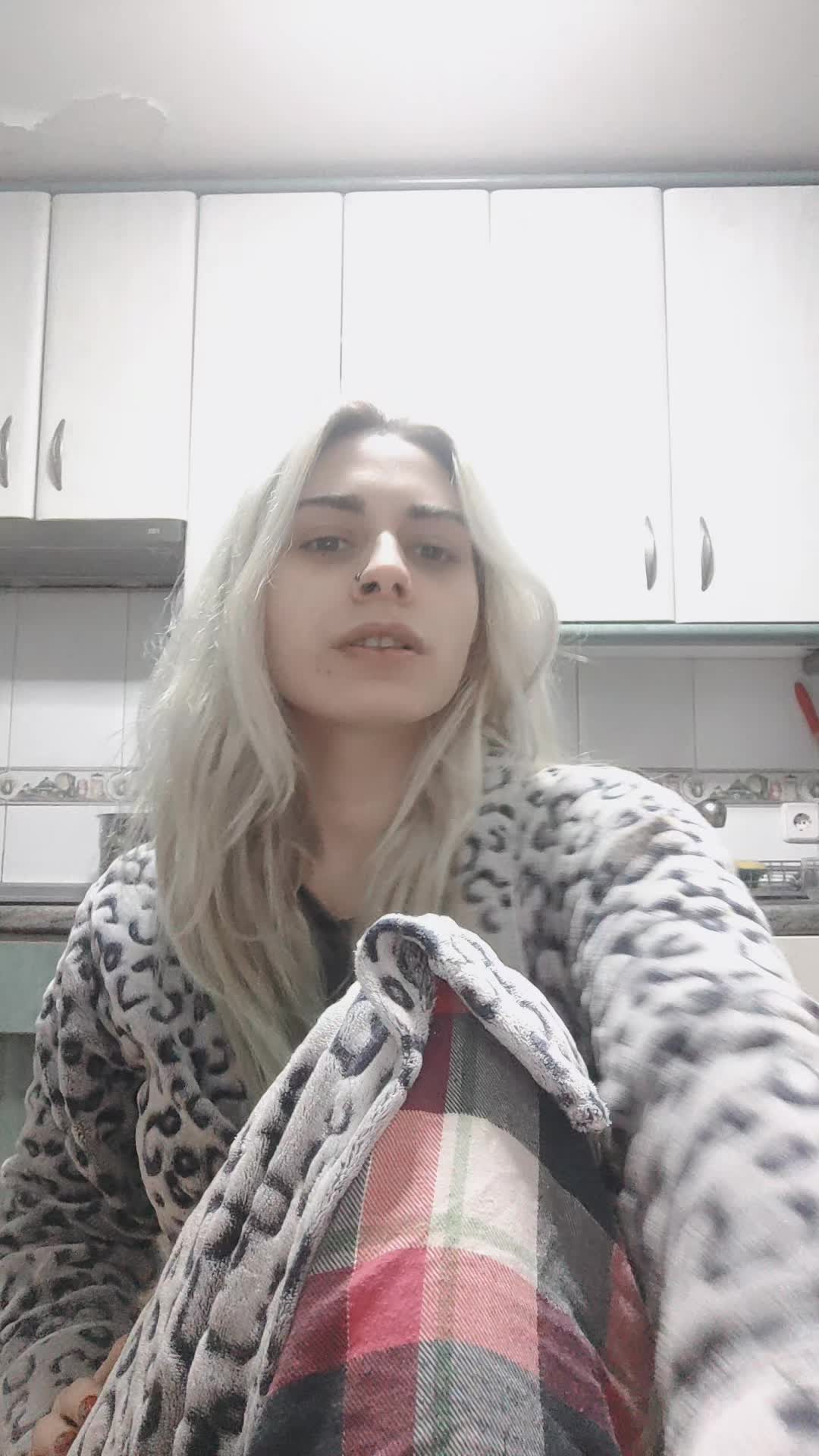 @LuciaMadreDeUnCachorroLobo