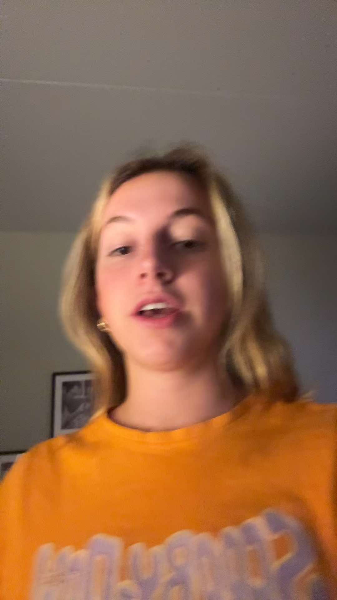 @𝒮𝒾𝓂𝑜𝓃𝒶