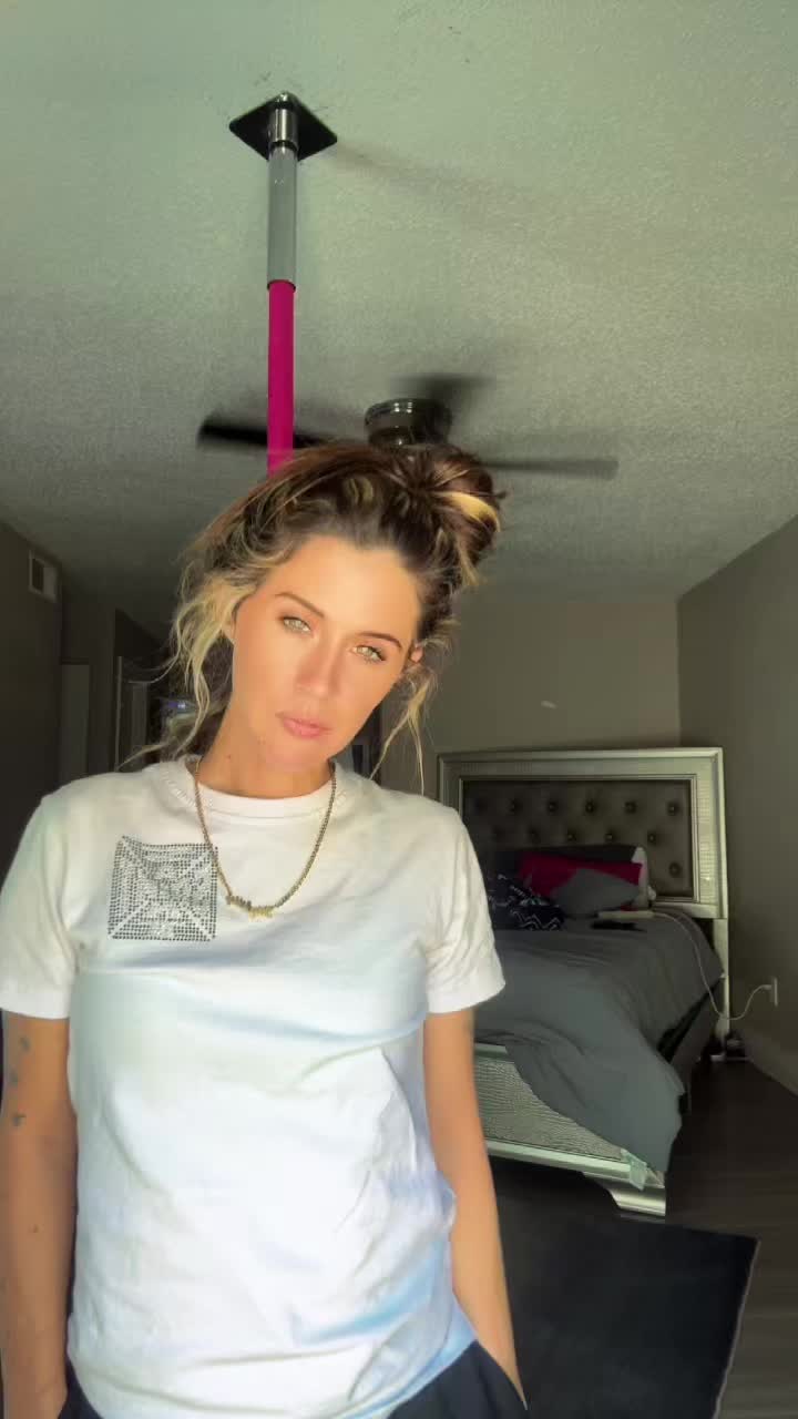 @IttyBittyTricia