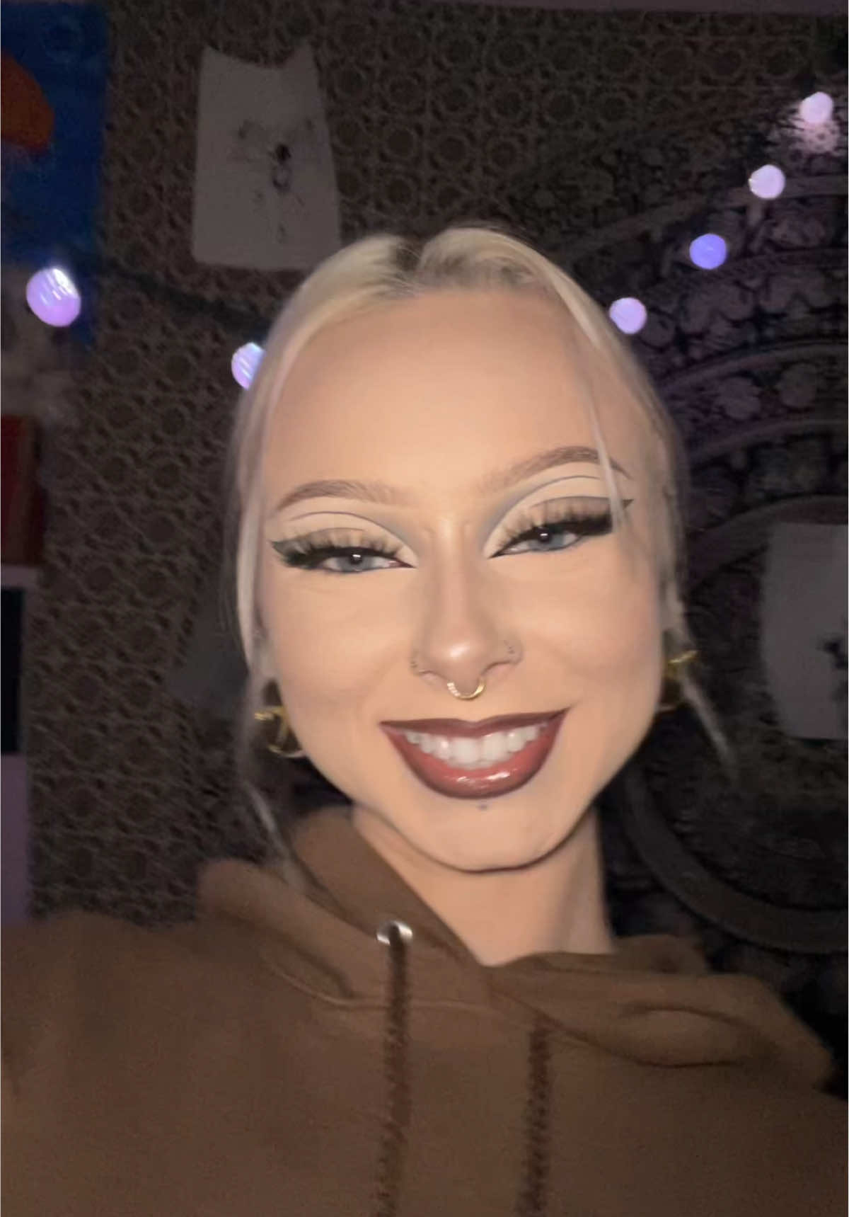 @🧐