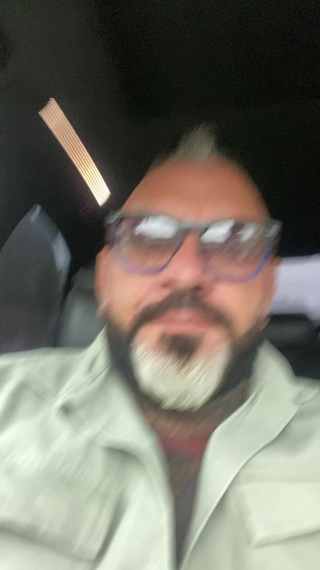 @Sandu Sandro