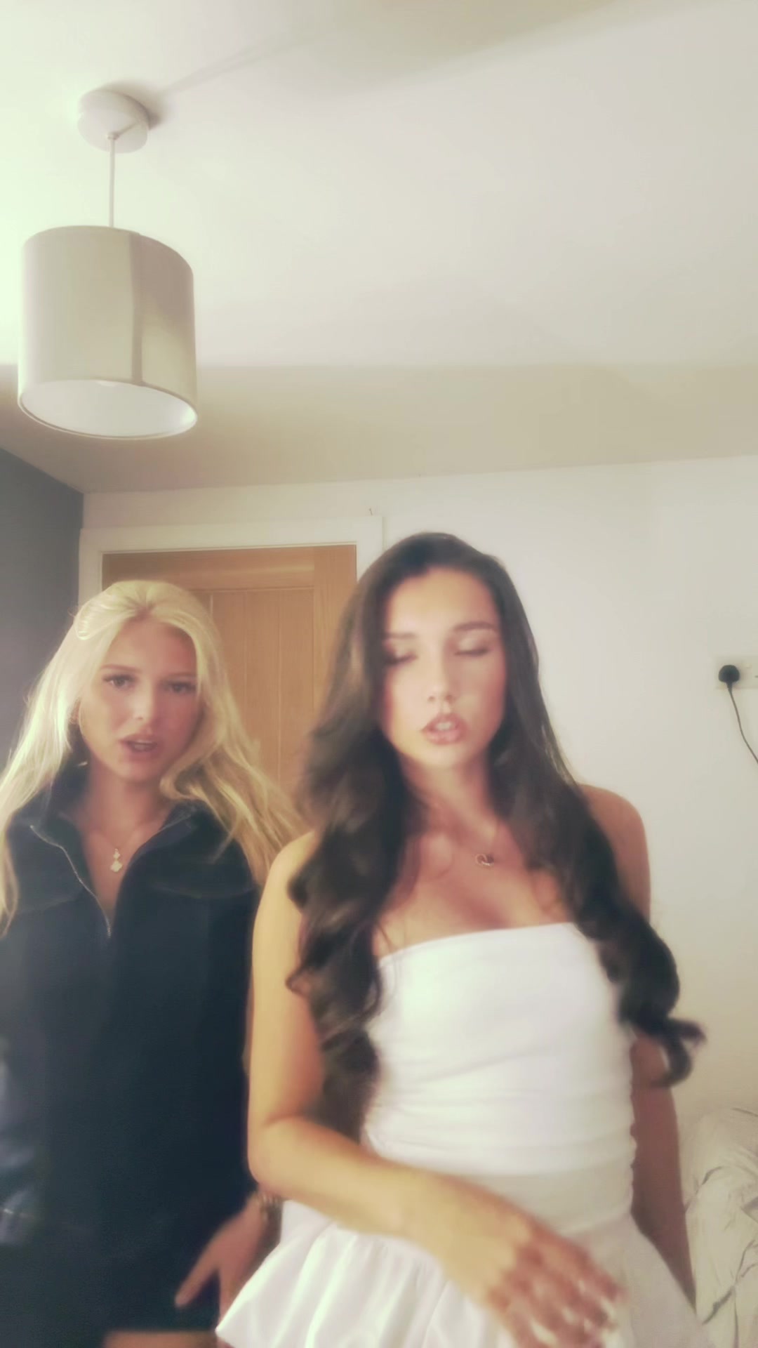 @hollyrosexspamm
