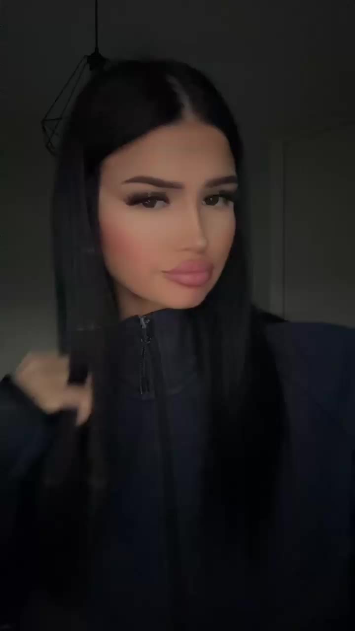 @V A N E S S