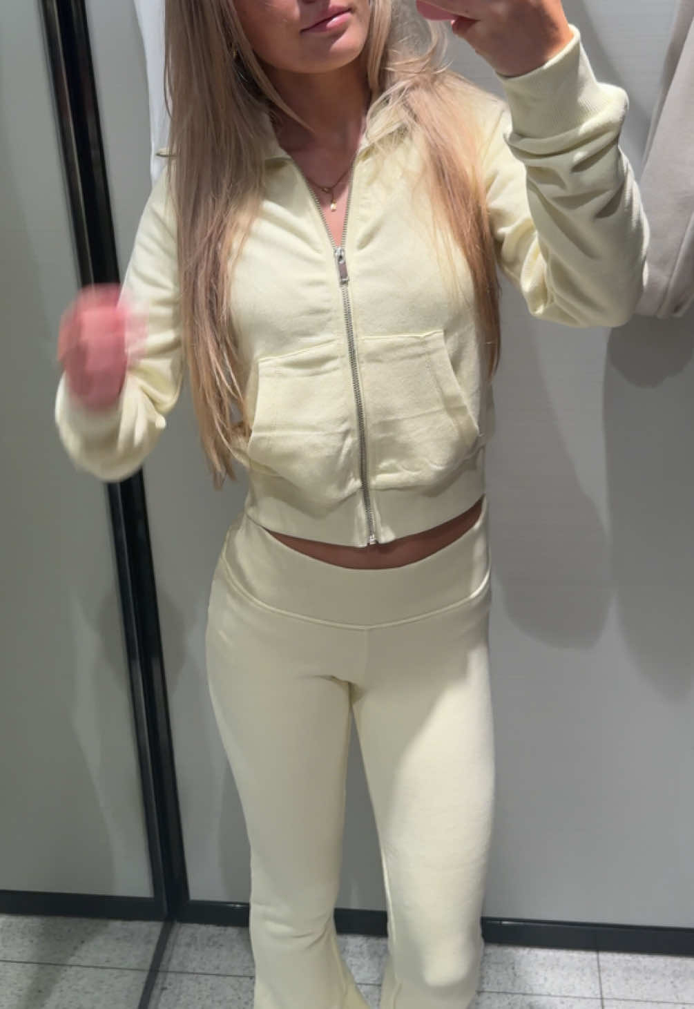 @theofficialryah