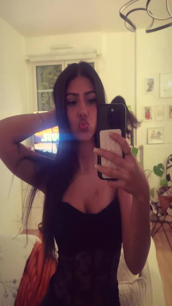 @LiveTina250k