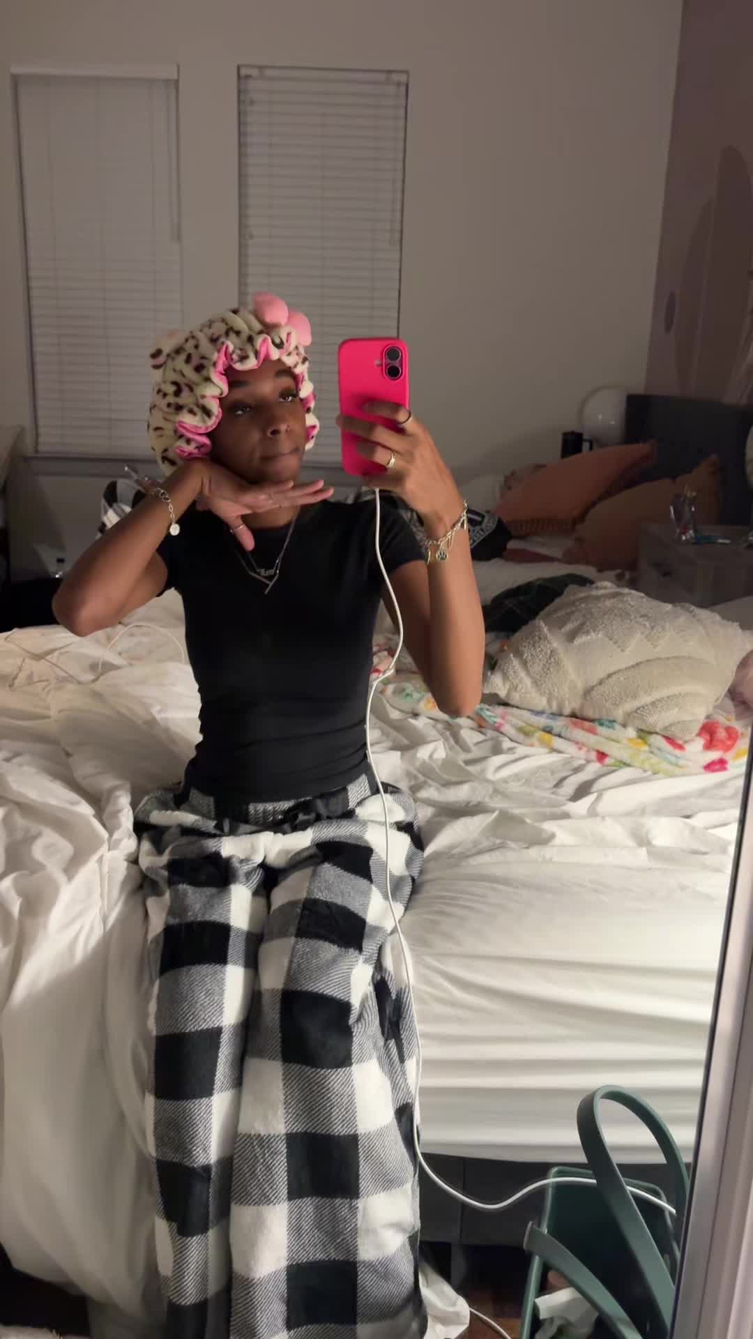 @moreofalis