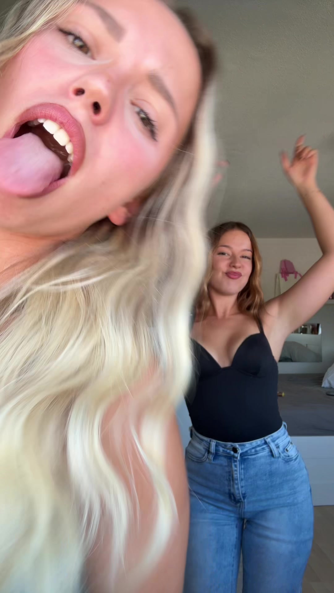 @jezabellosta