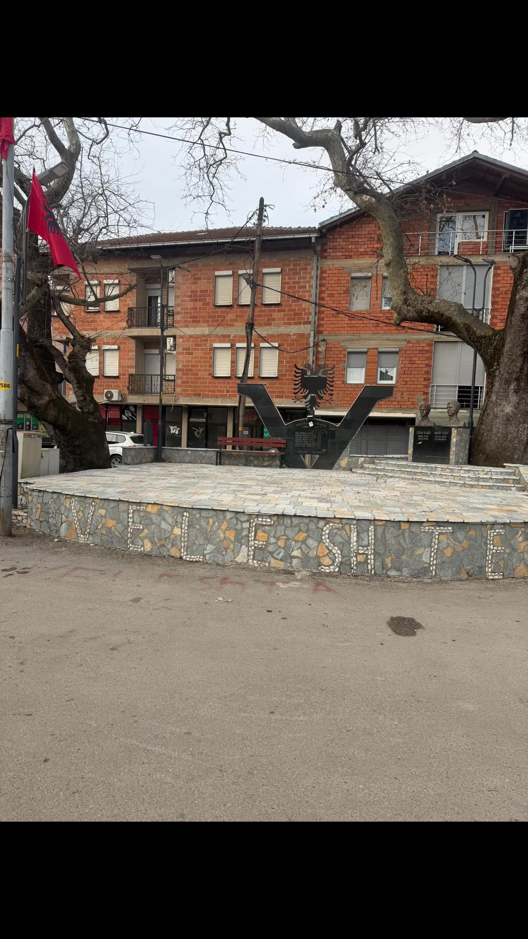 @Veleshta