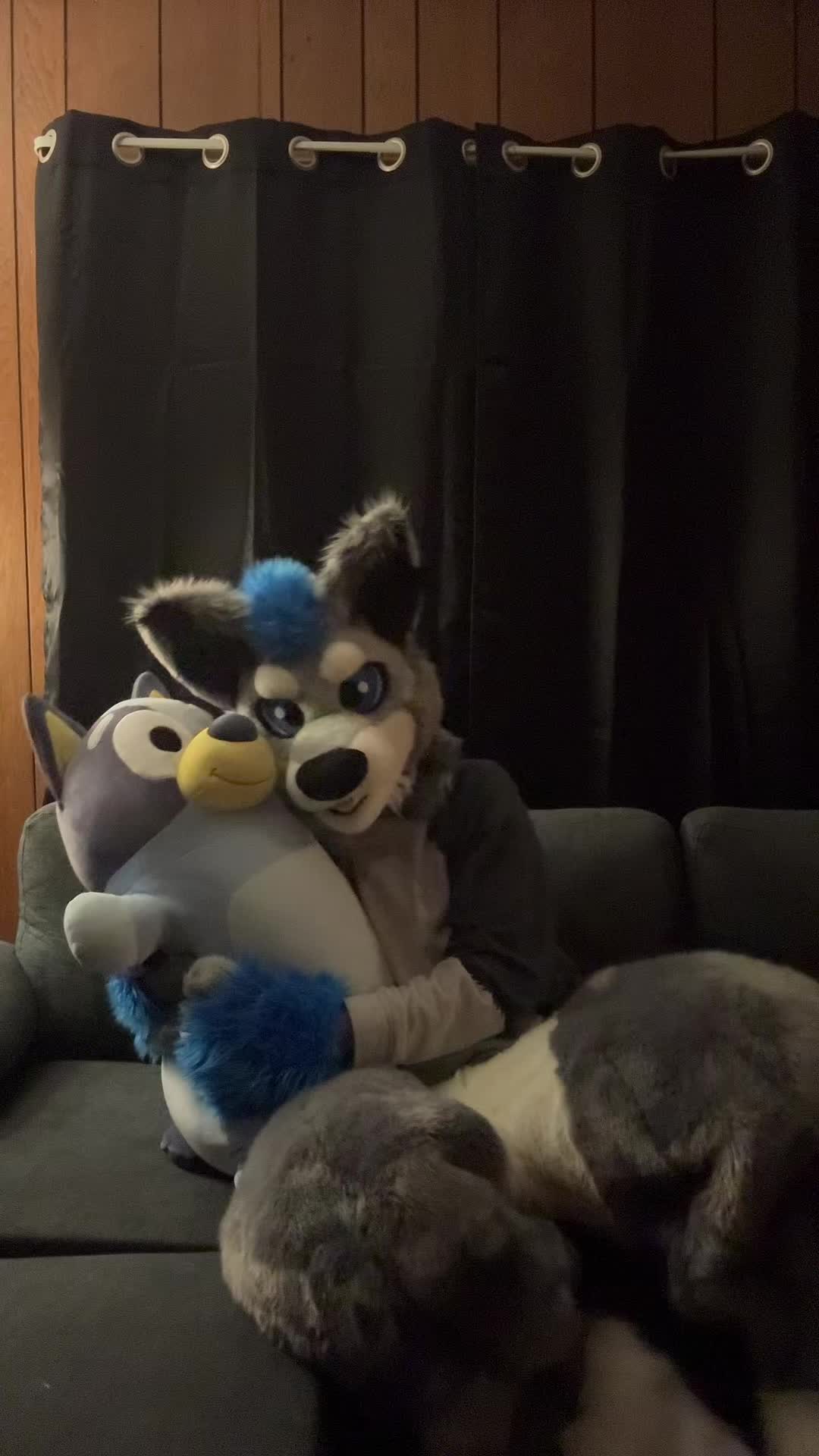 @BlueSilver_Wolf