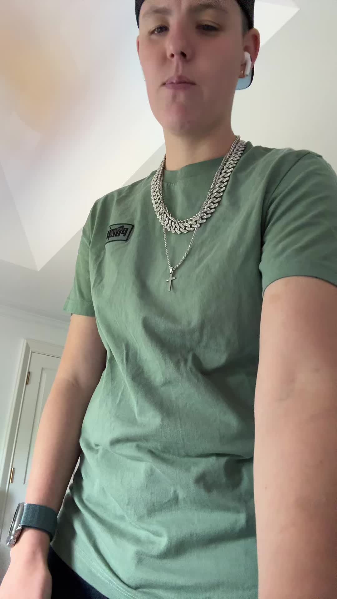 @Pretty boy grey🏳️⚧️