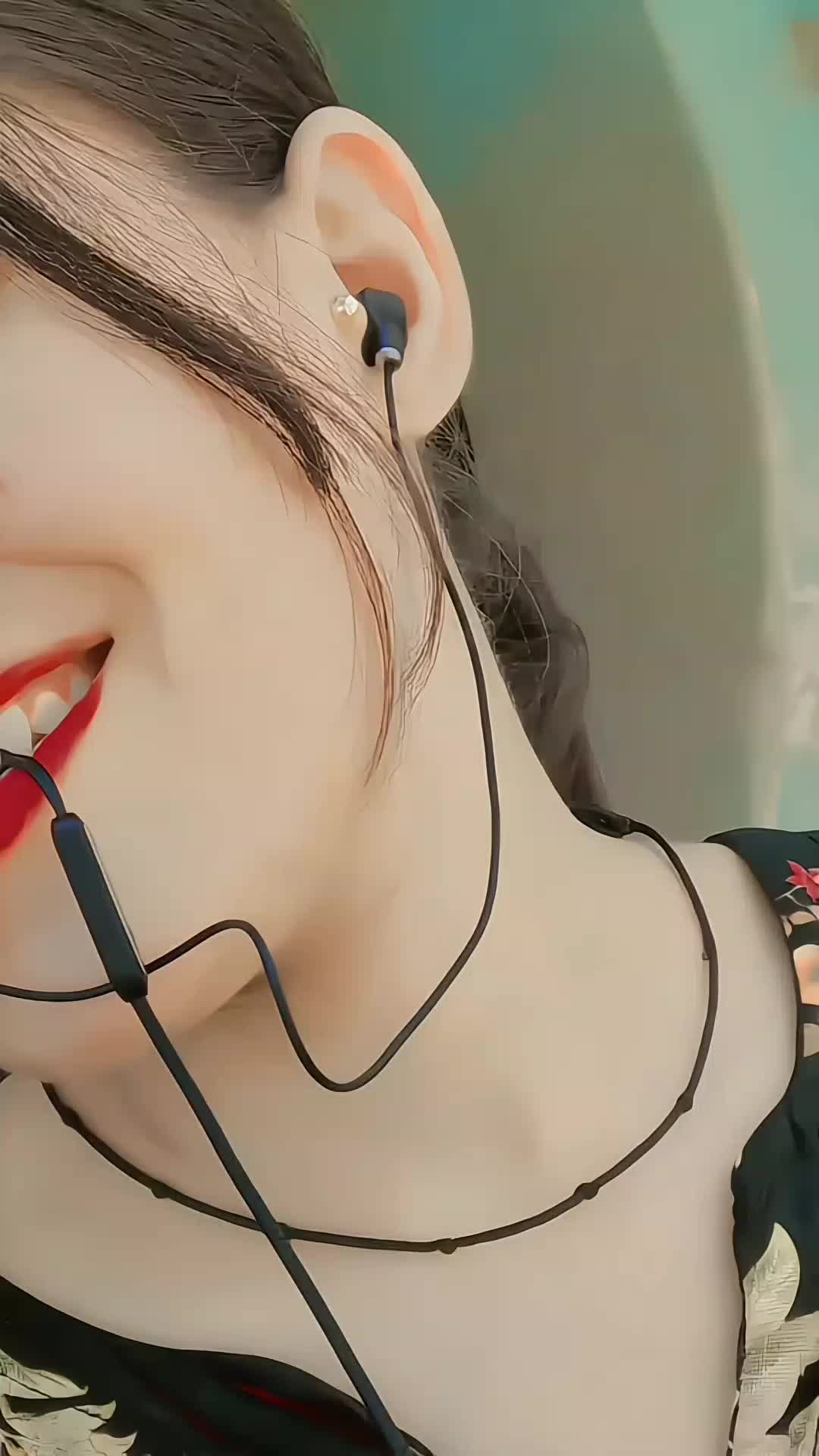 @༺ 🍁𝑬𝒚𝒆𝒔 𝒒𝒖𝒆𝒆𝒏🍁 ༻