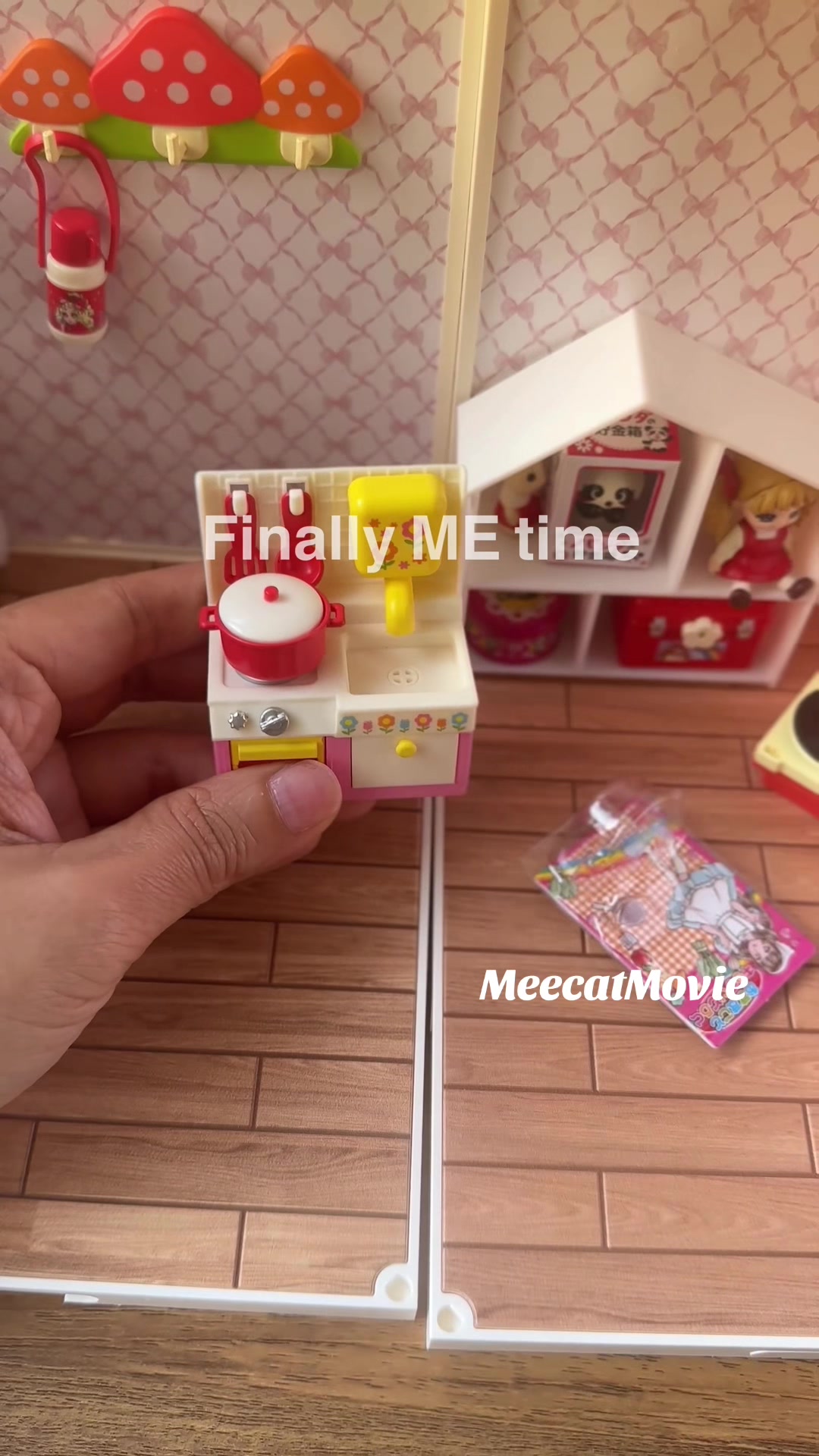 @Meecat