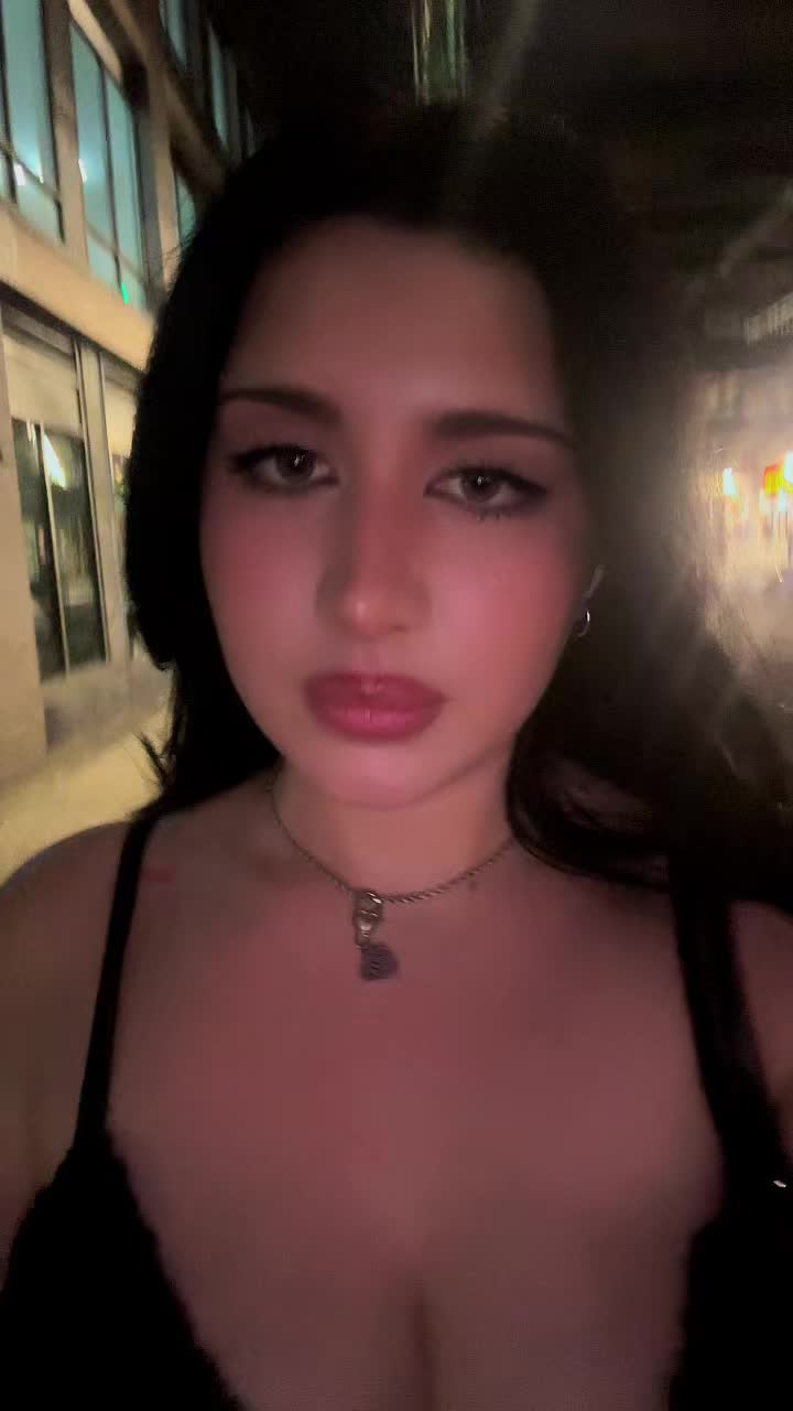 @1morekiss