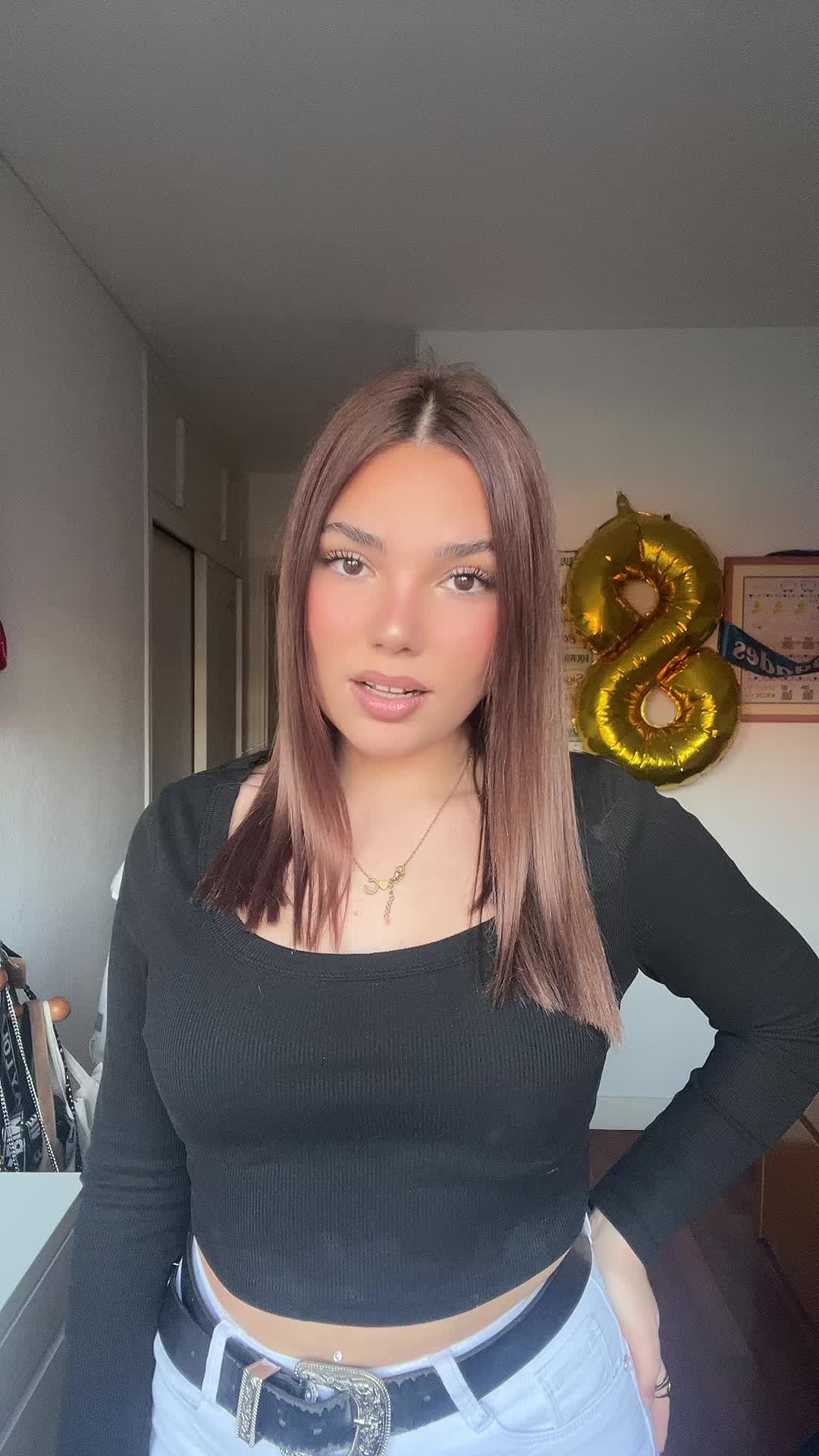 @𝒄𝒓𝒊𝒔𝒕𝒊𝒏𝒂