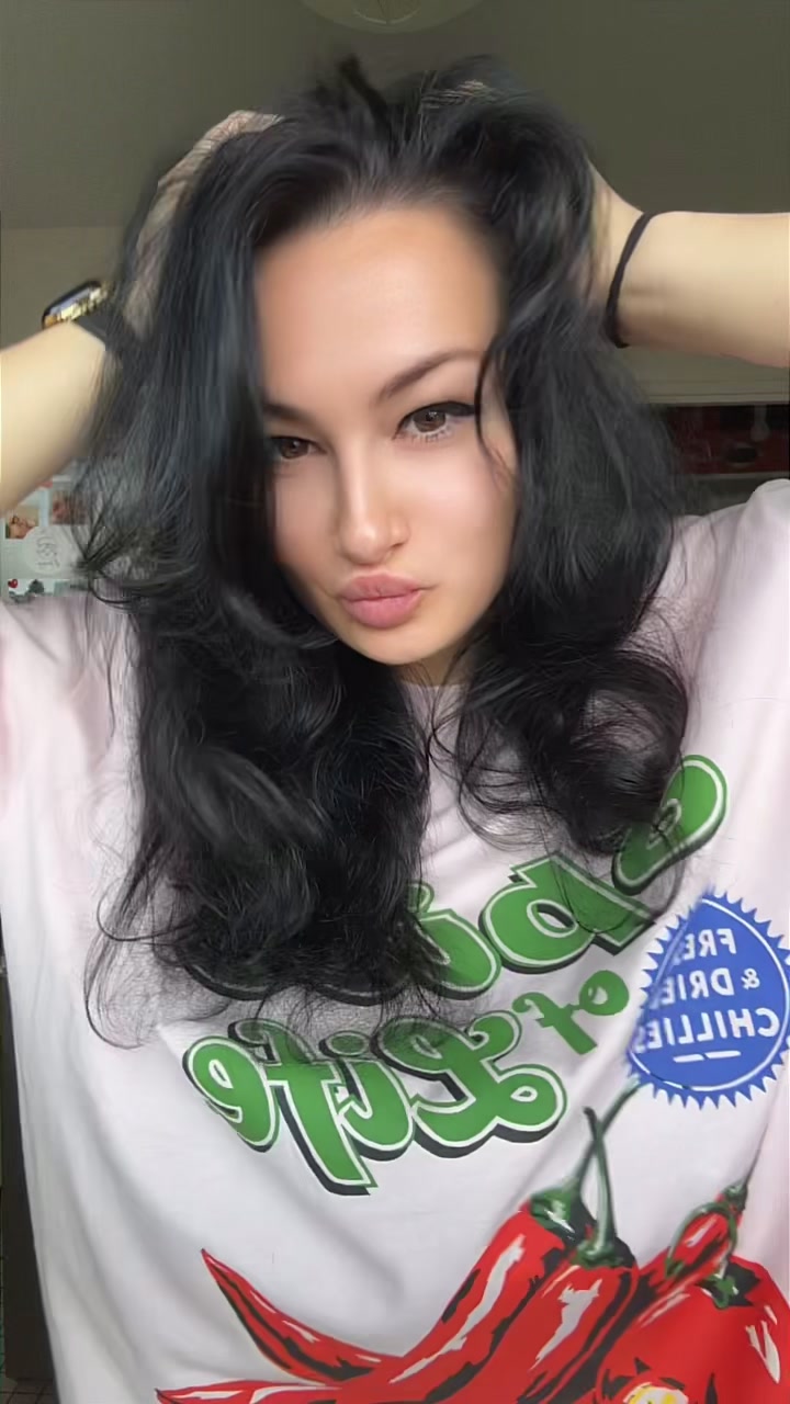 @Yana🖤