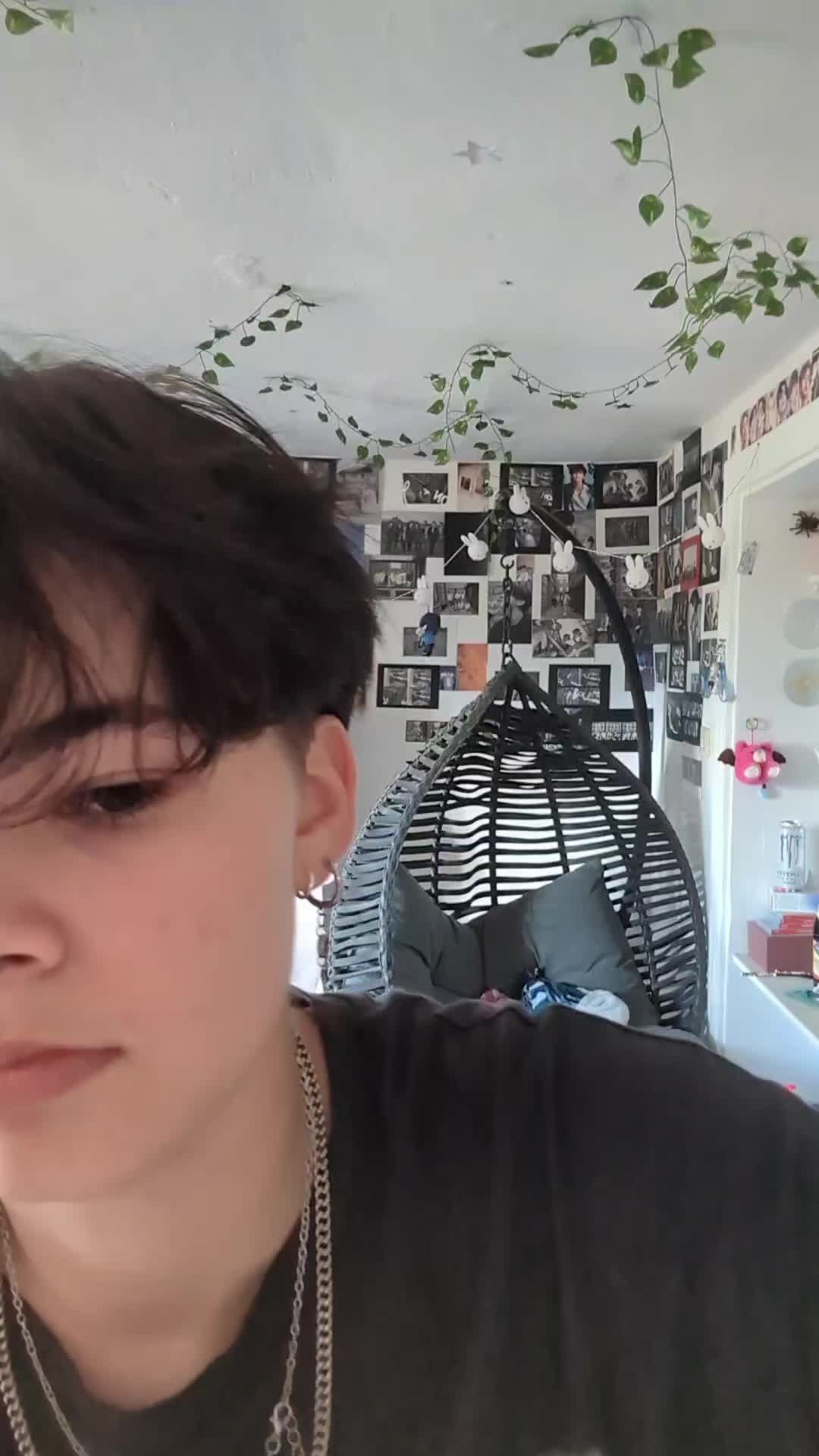 @moon⋆.˚ ☾⭒.˚✮⋆˙🐉