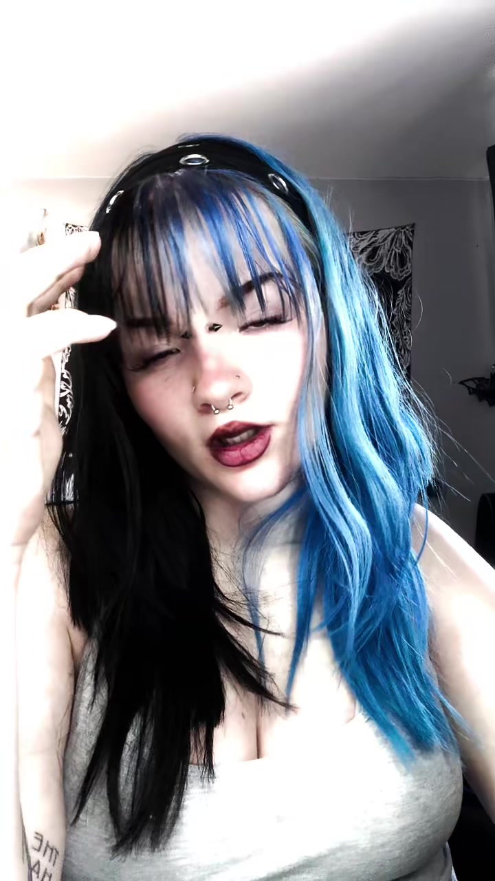 @Kit_kat_o7