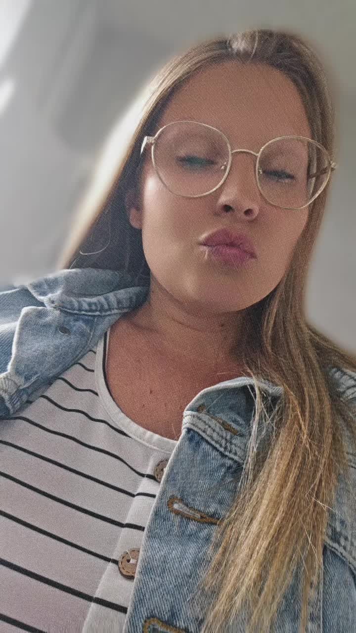 @C&oslash;ŕaliə L&otilde;renz&oslash; Ayde&ntilde;