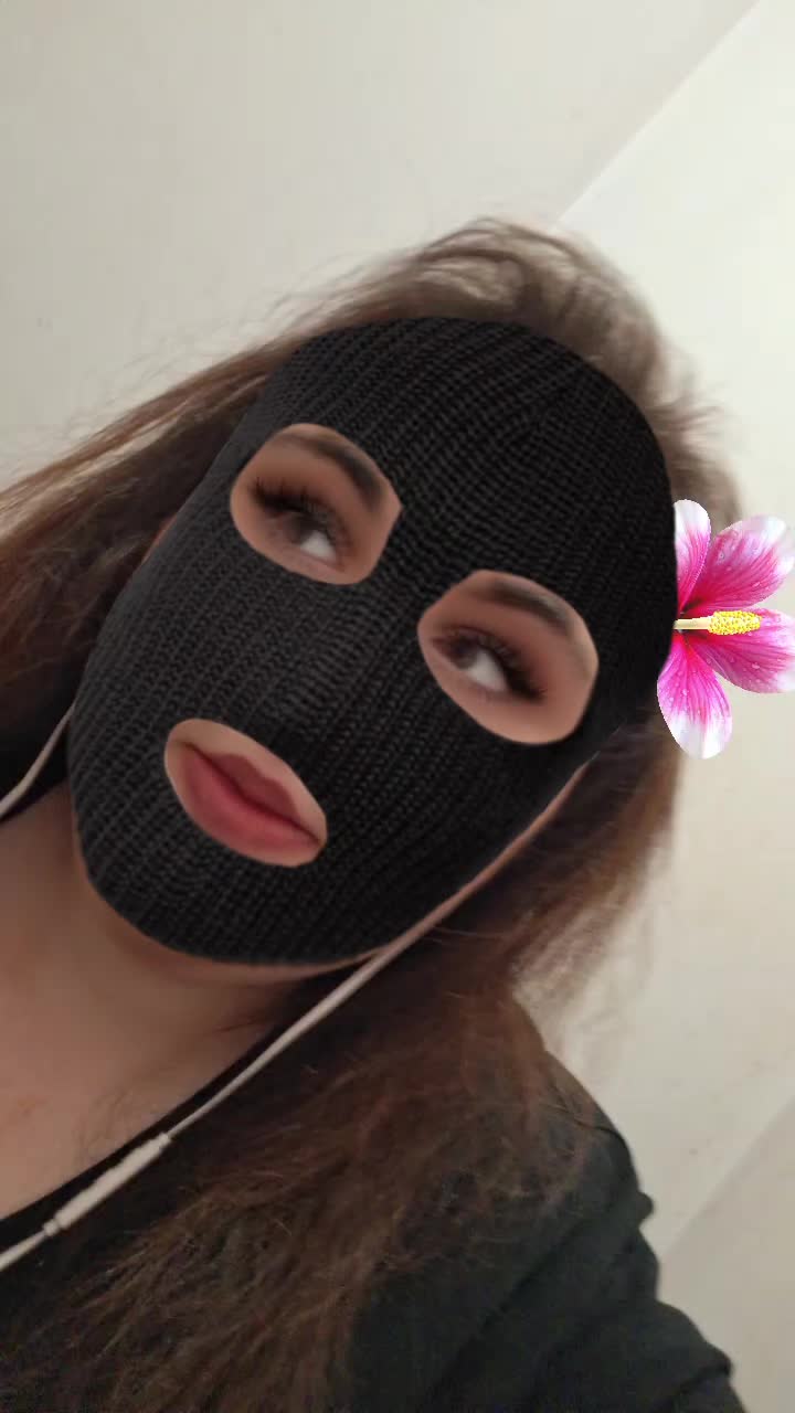 @Petite luna🤍