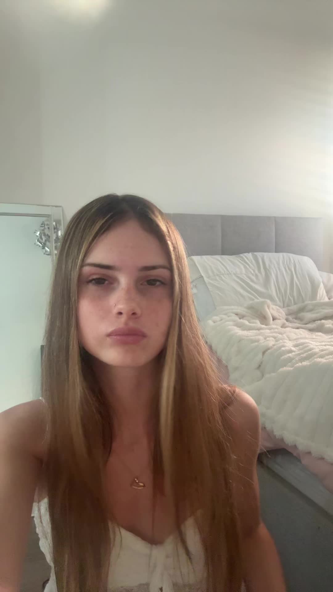 @️