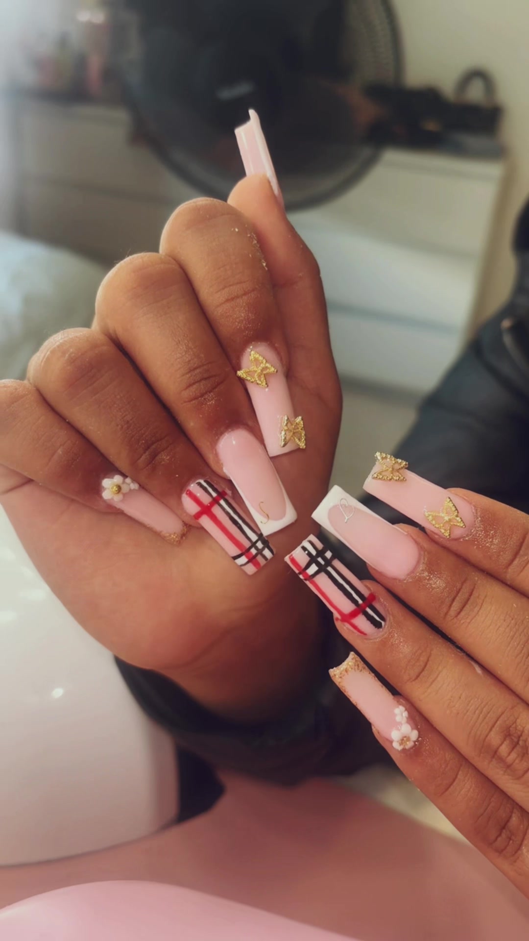 @𝓔𝓵𝓵𝓪💕
