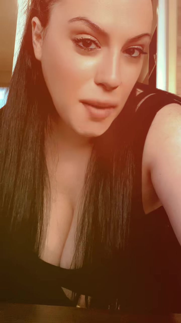 @Scricciola9
