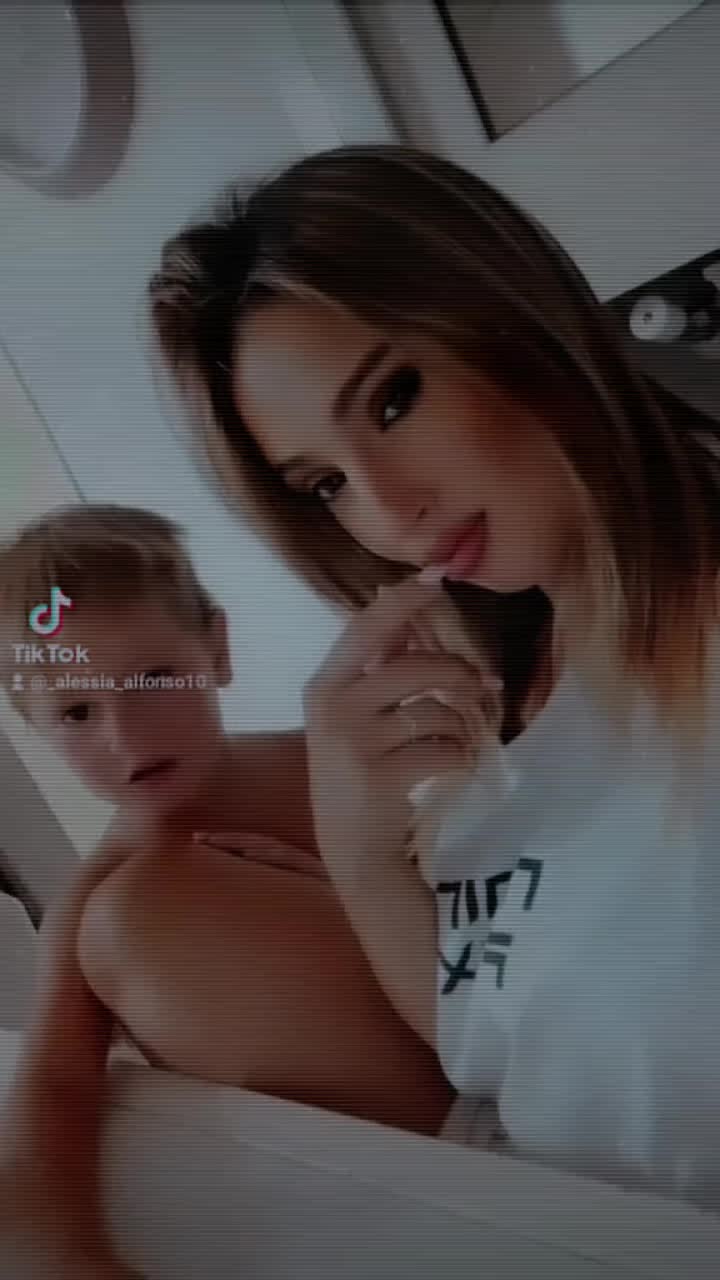 @Alessia