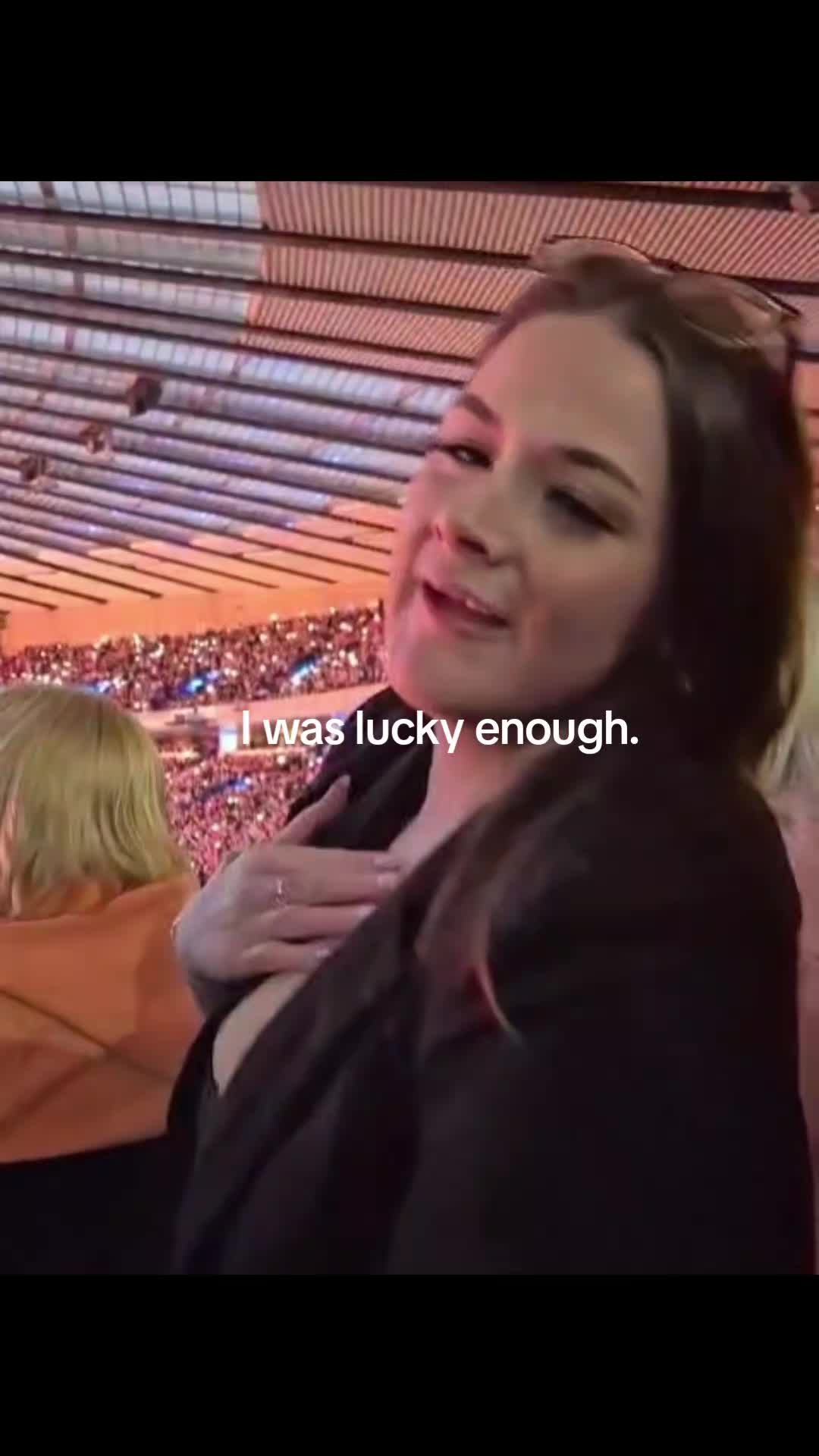 @Ellie Kirk