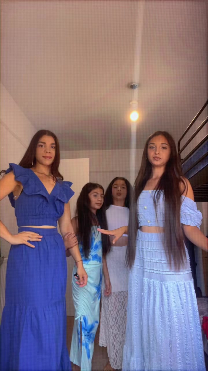 @Elena gabriela
