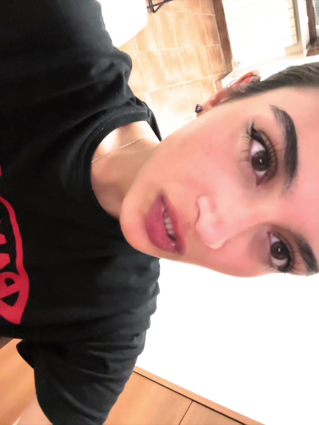 @veronica