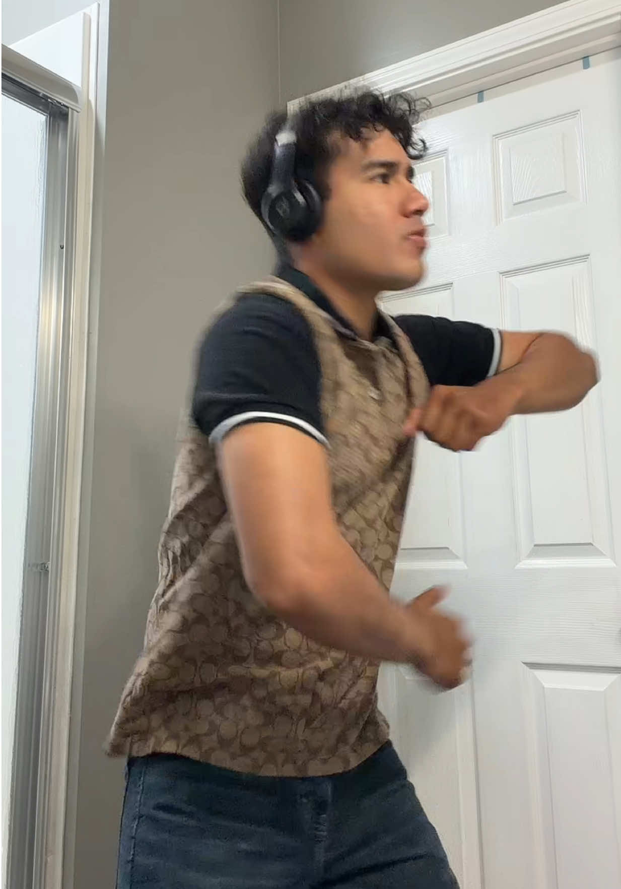 @CoolestdudeED