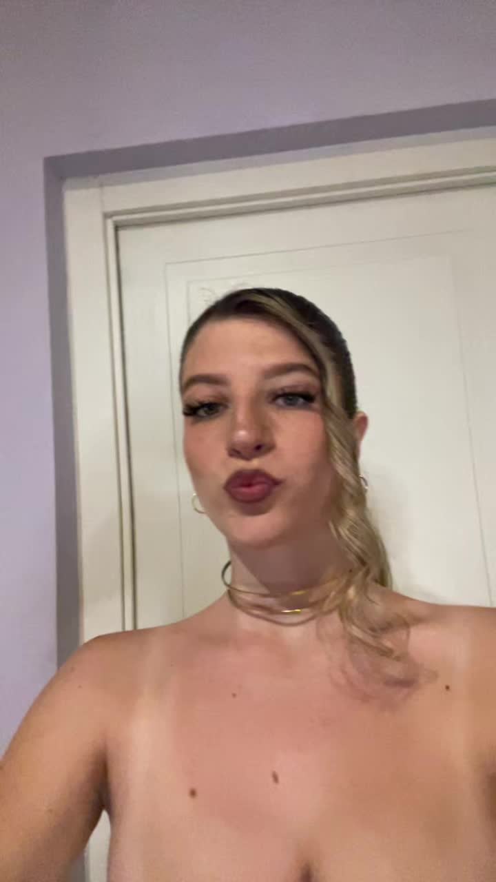 @violettaa