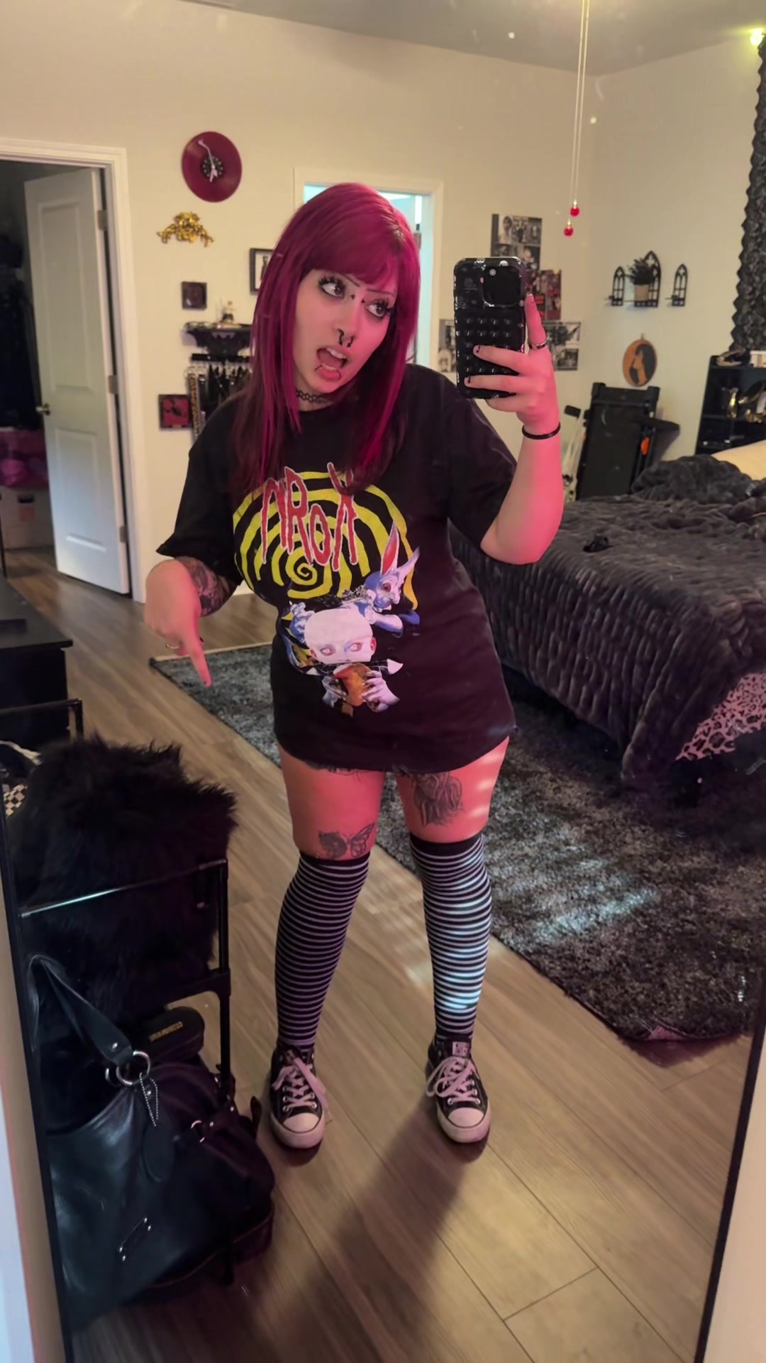 @JaneSpookyHot
