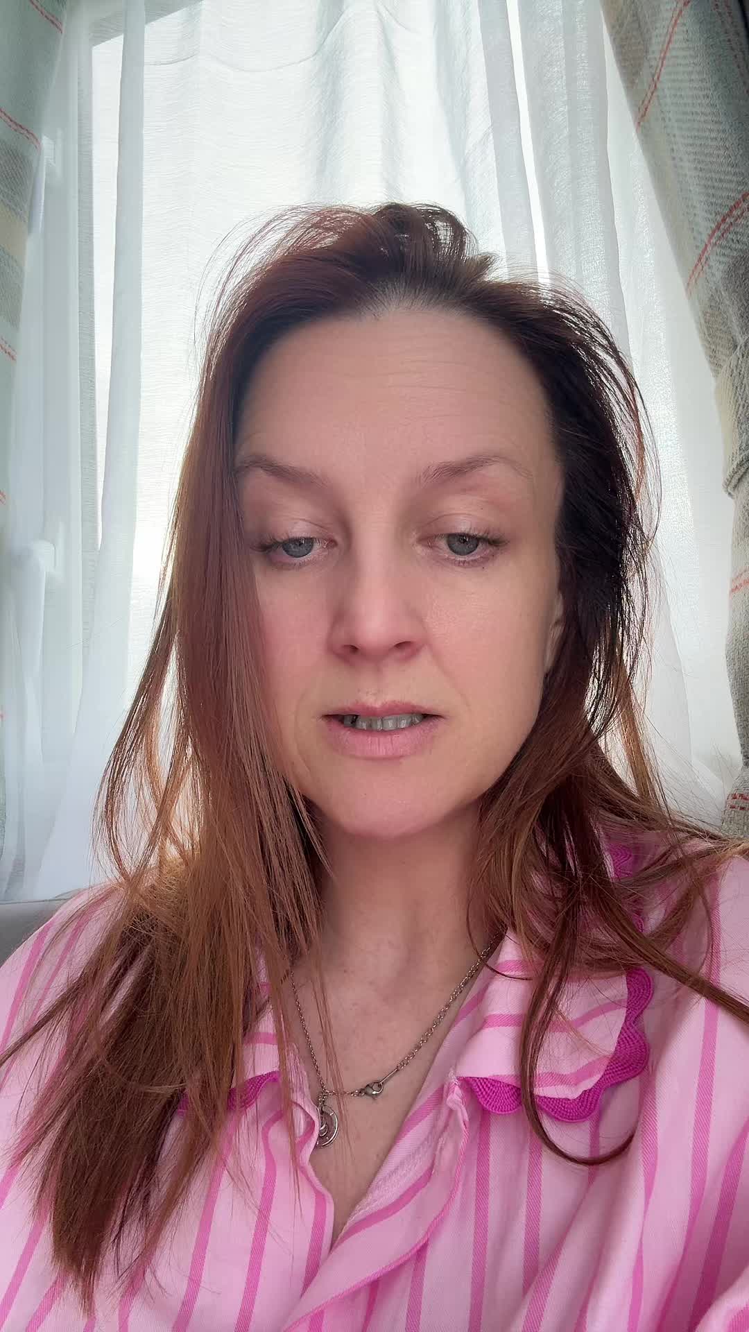 @Lyndsay Travers🏴