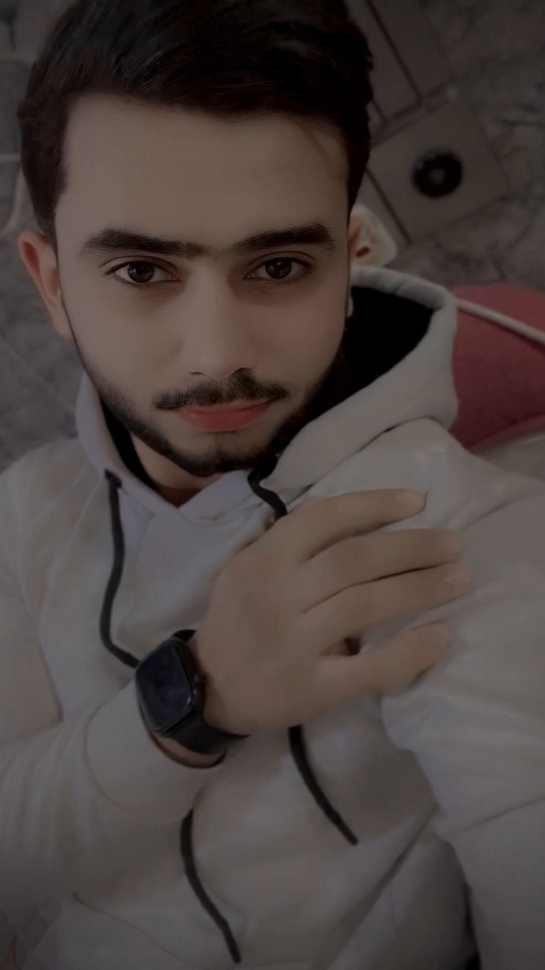 @𝒎𝒐𝒎𝒆𝒏