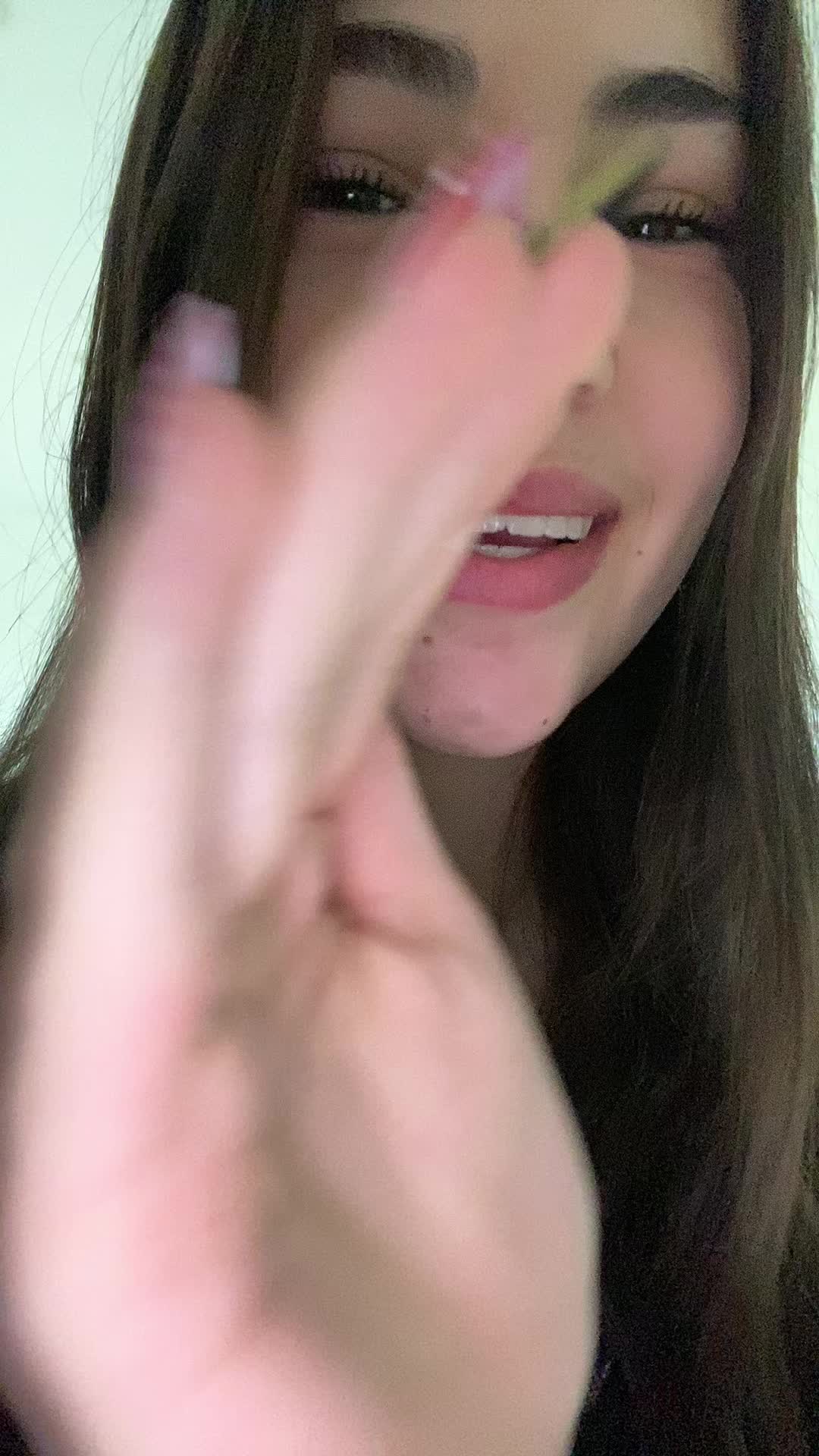 @𝐞𝐥𝐨𝐨