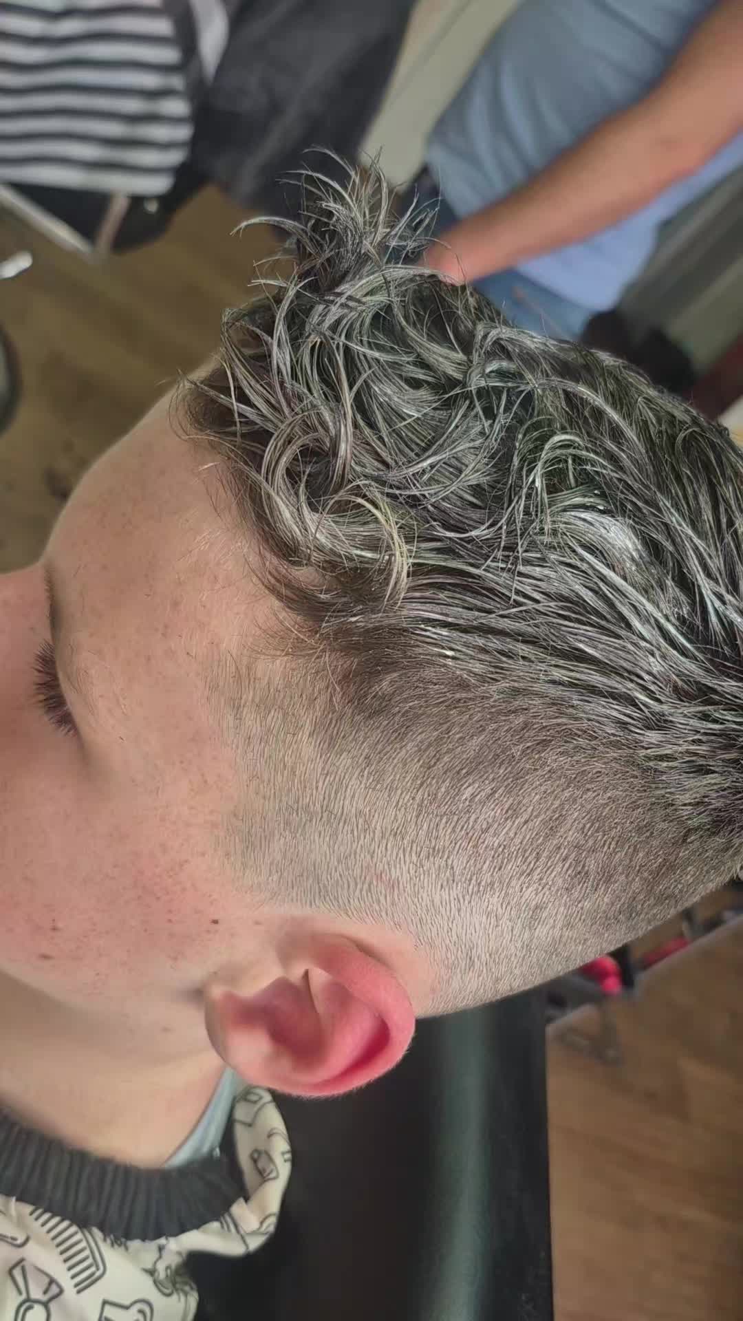 @Ez.style barber