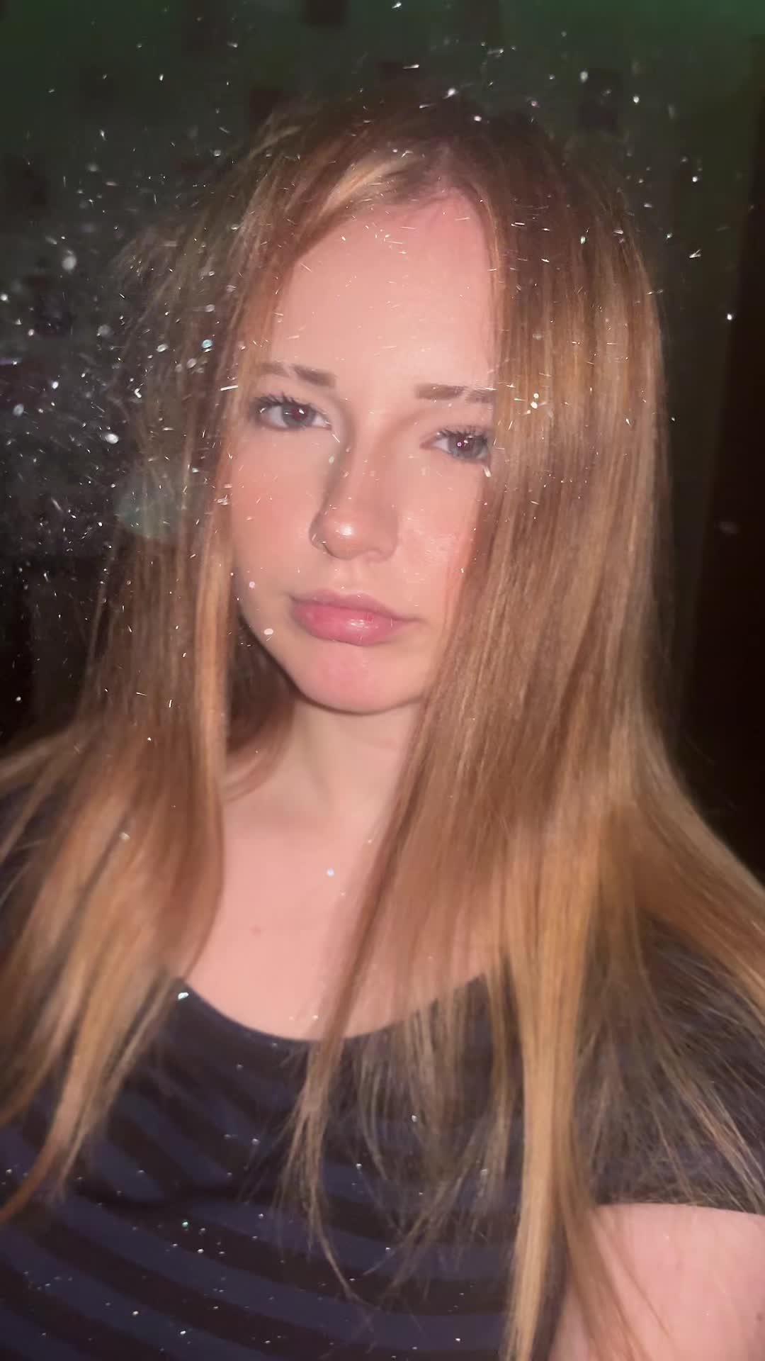 @Ищу девушку пиши я
