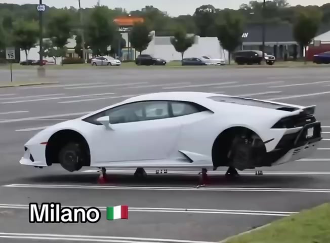 @🦅