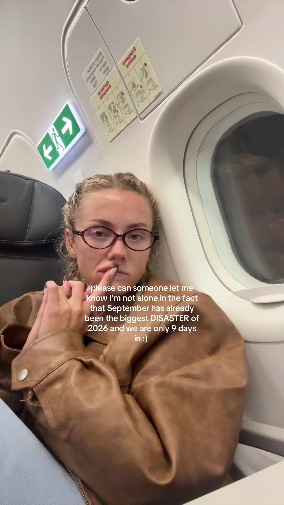 @hollyjobrooks