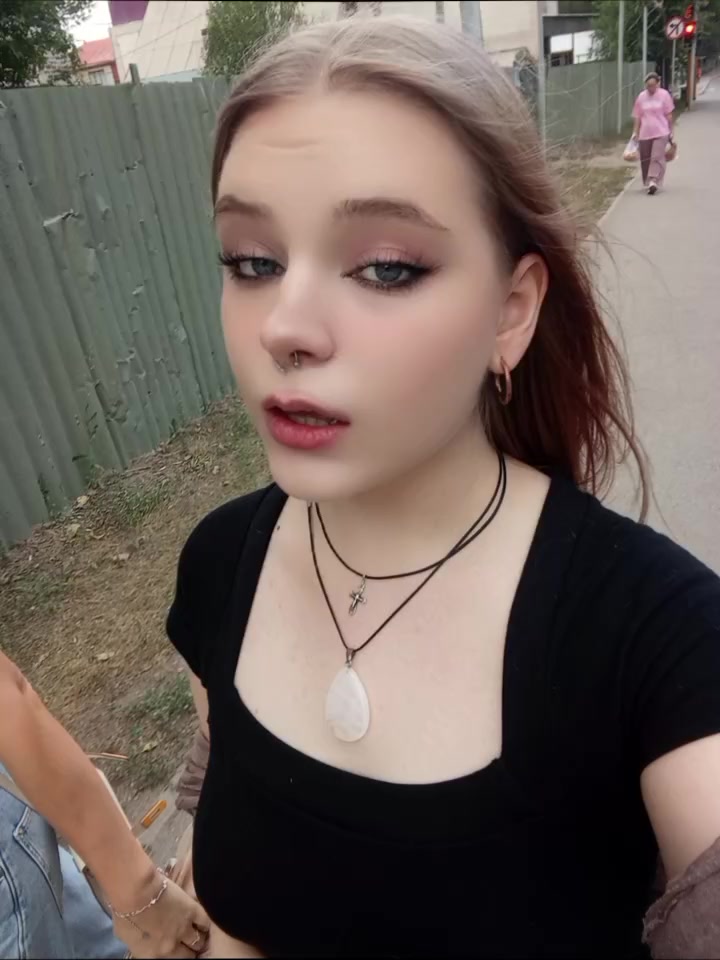 @🦊