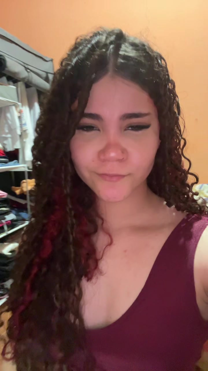 @4laynee_