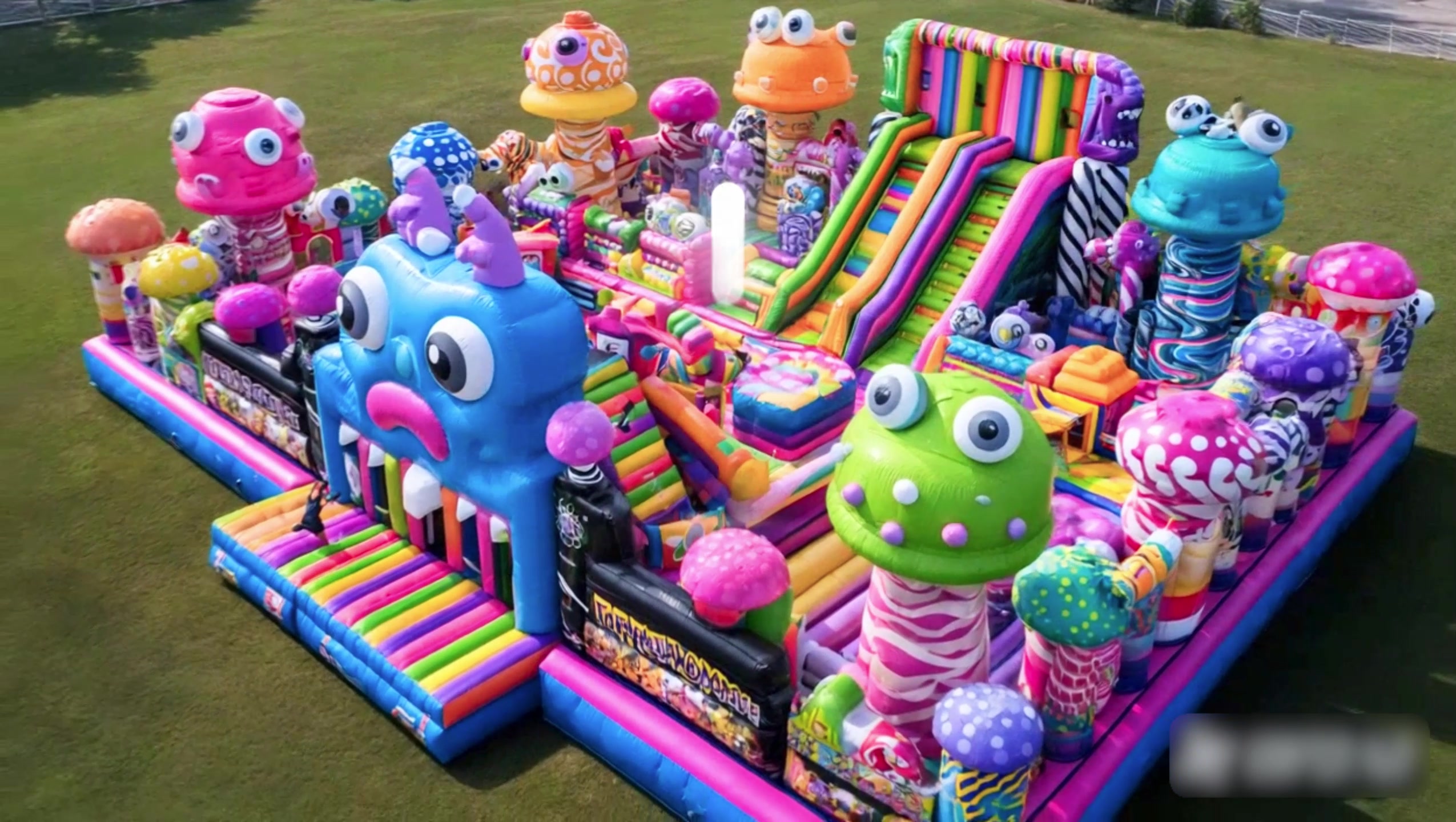 @LuckyJump Inflatables
