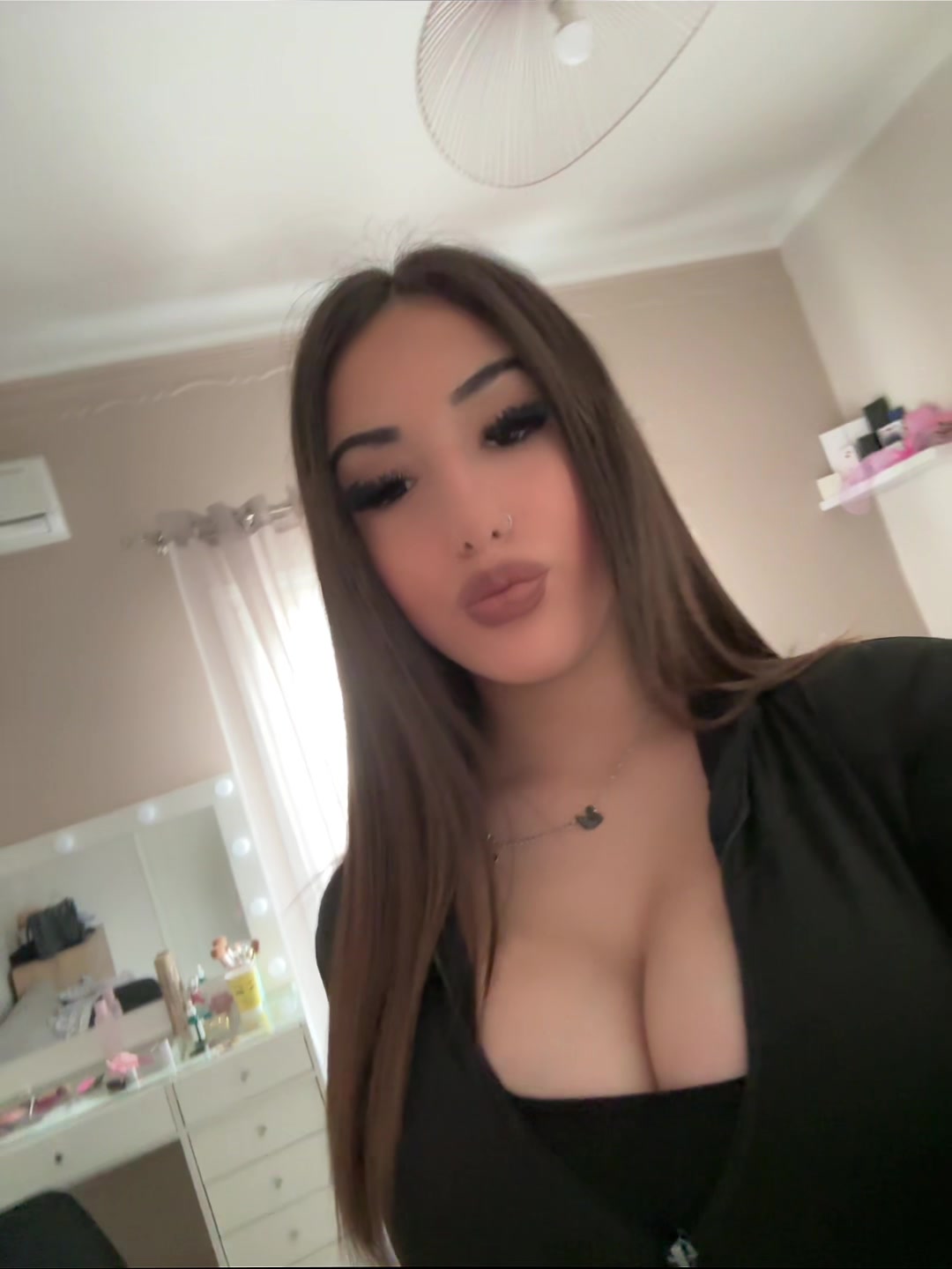 @𝓝𝓲𝓴𝓸𝓵